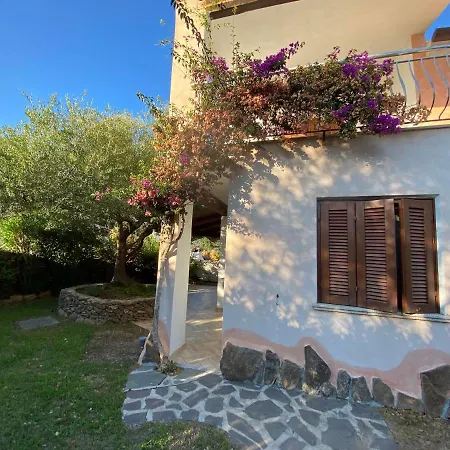 La Casa Di Robby Tatil Evi Budoni
